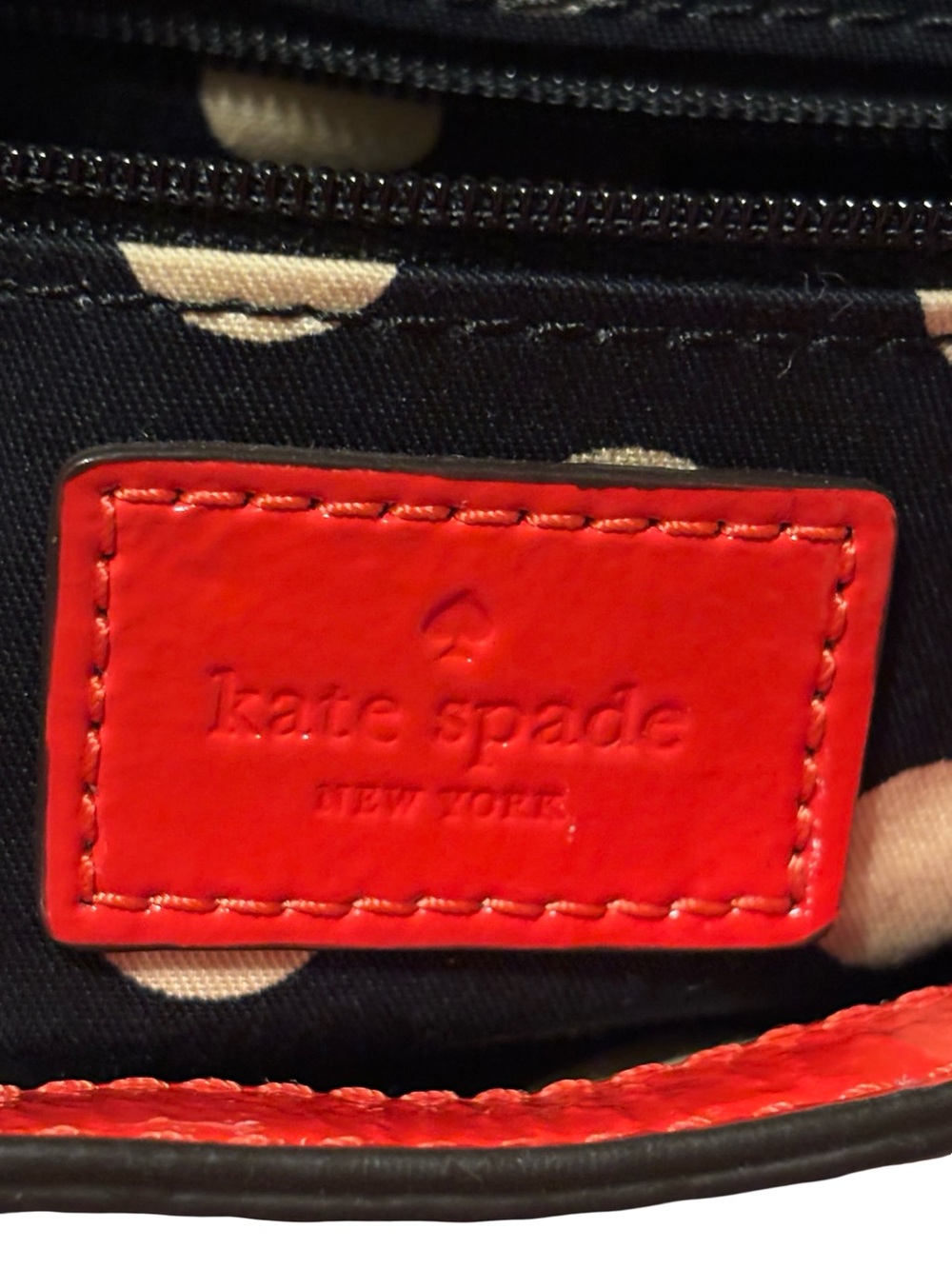 Kate Spade Red Patent Leather Crossbody Shiny red statement Bag polka dot lined - Picture 3 of 9